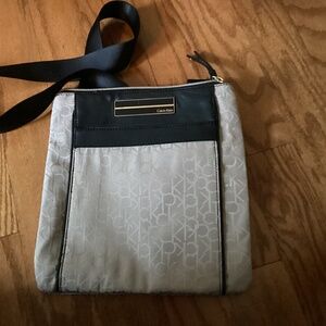 Calvin Klein shoulder Bag, Beige/Brown, Mid Size